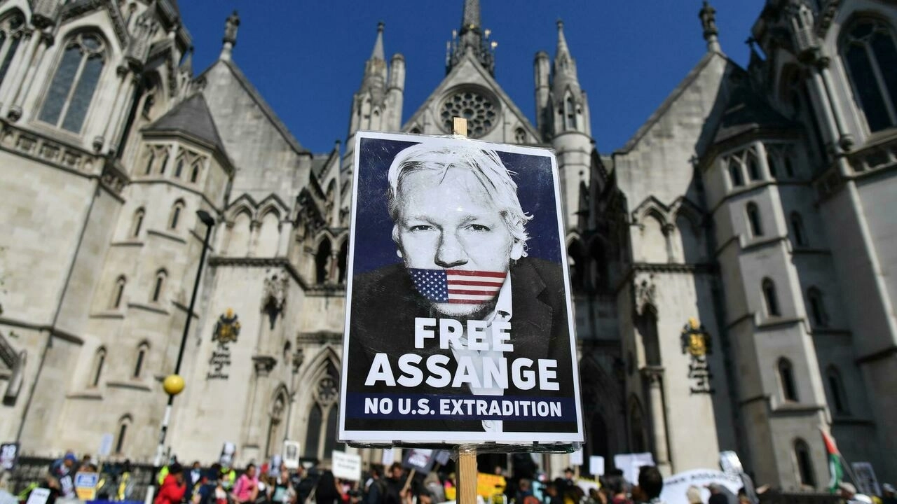 US to begin UK appeal against Assange extradition block | News Flash