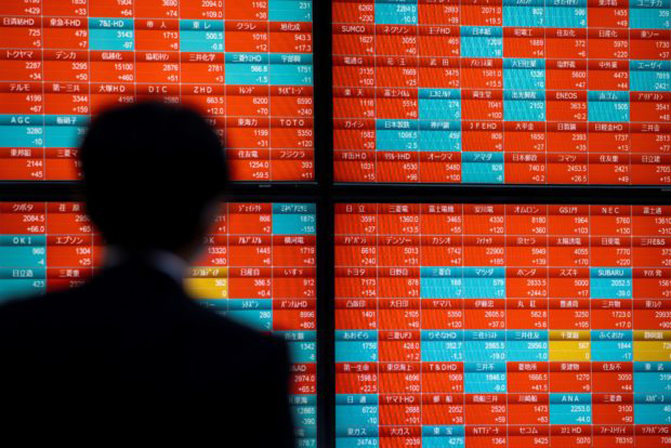 Asian Markets Swing As Traders Assess Ukraine, Inflation, Fed Risk ...