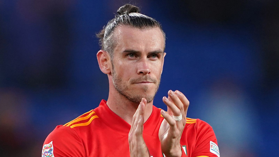 Gareth Bale: Wales forward makes home debut as LA beat Seattle