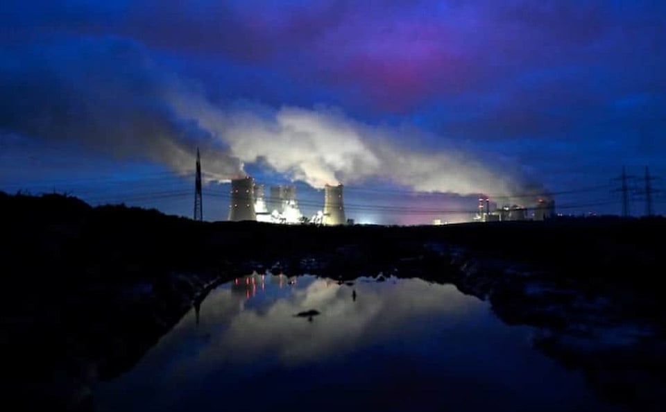 Europe Throws Billions At Energy Crisis | Business