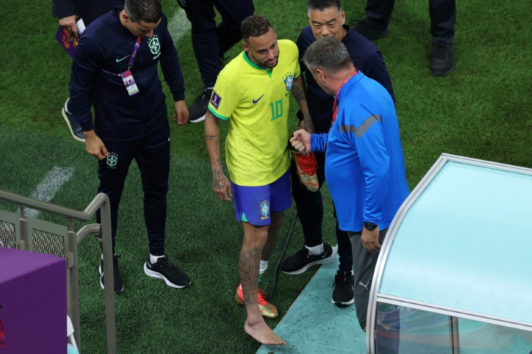 Brazil without Neymar as Portugal target World Cup last 16