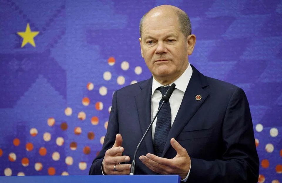 Russia nuclear threat reduced by international pressure: Scholz | News ...