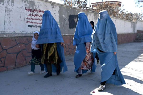 Taliban Ban Women From Working In National, International NGOs ...