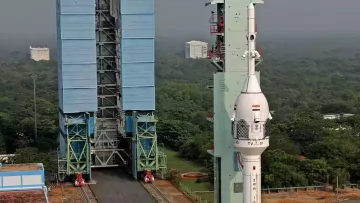 India launches key test for manned orbital mission