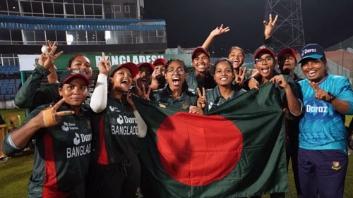 Pakistan beat Bangladesh, clinch first T20I series win since 2018