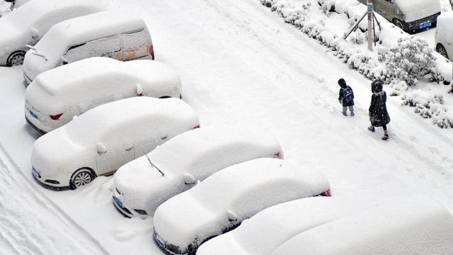 More records tumble as China cold snap persists