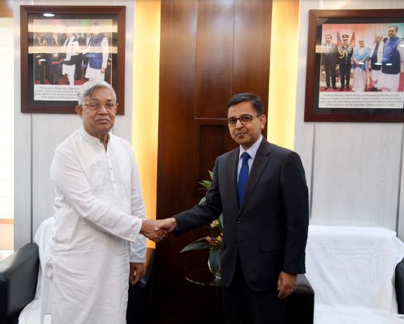 Indian High Commissioner calls on Land Minister