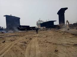 Committee formed to probe Sitakunda ship-breaking factory explosion