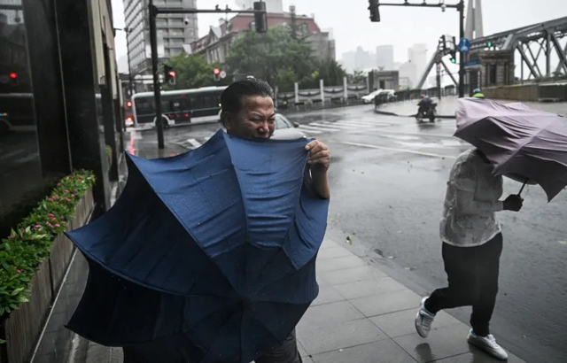 Bebinca strongest typhoon to hit Shanghai since 1949