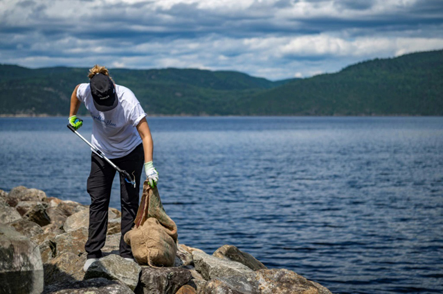 Scientists track plastic waste in pristine Canada marine park