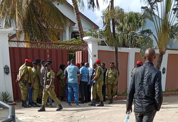 Tanzania arrests opposition leaders, blocks protest