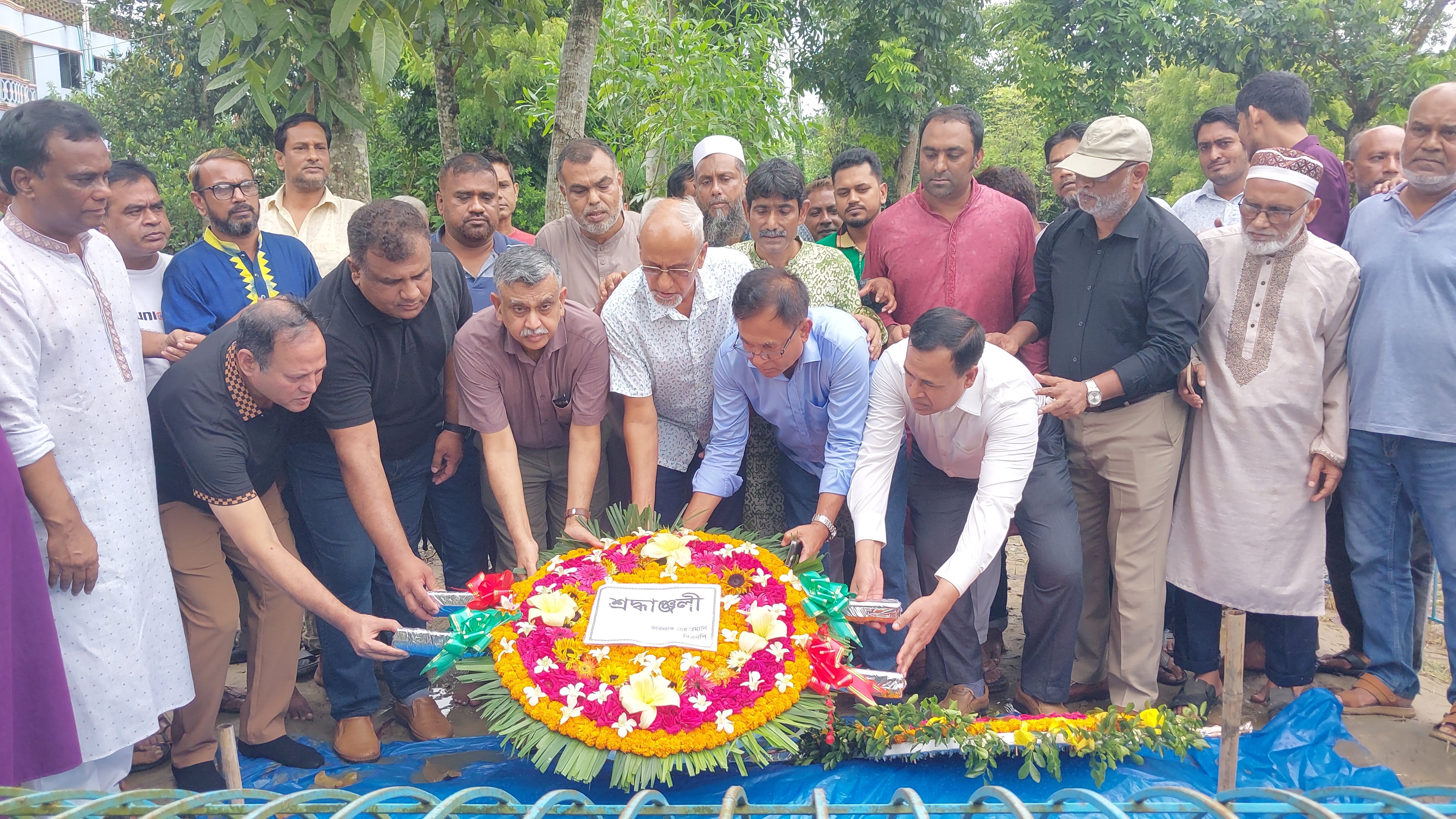 Tarique conveys sympathy to Lt. Tanjim’s parents through ex-army officers 