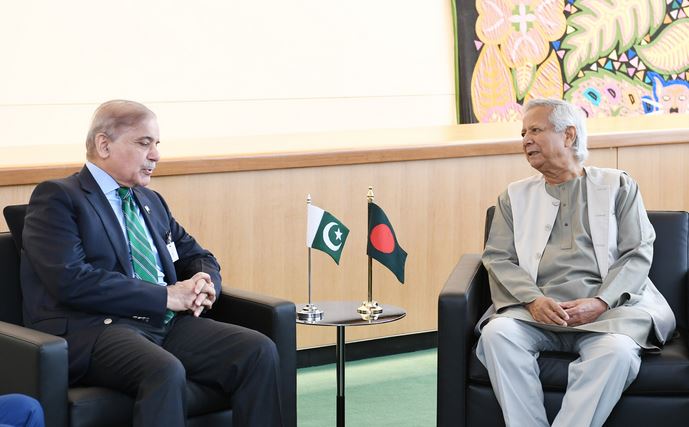 Prof Yunus seeks Pakistan’s support to revive SARRC