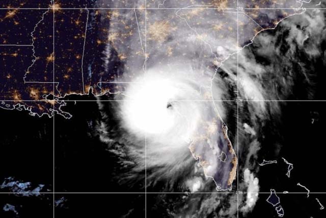 'Extremely dangerous' Hurricane Helene makes landfall in Florida