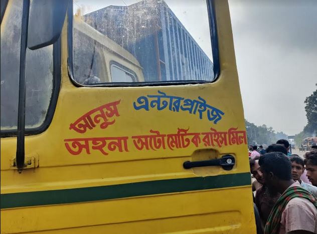 Two killed in Dinajpur road accident