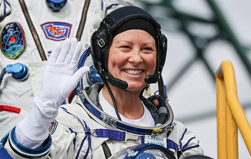 NASA astronaut Dyson views her flight with Russian cosmonauts as privilege