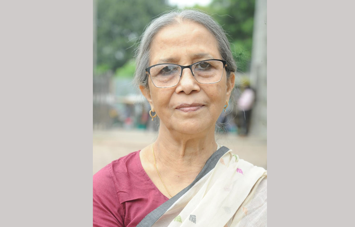 Farida sees Durga puja preparation in Tangail 