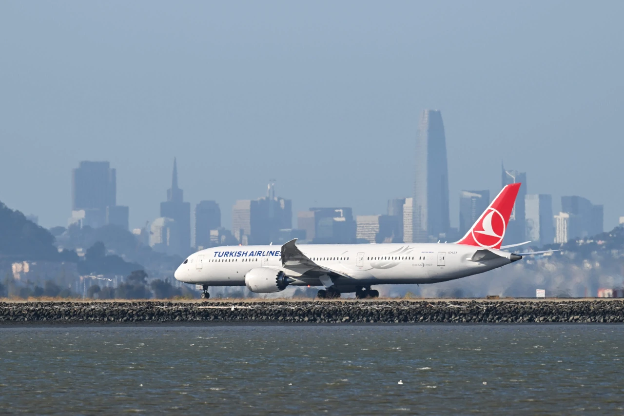 Turkish Airlines pilot dies mid-flight, forcing emergency landing