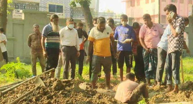 Anjum's body exhumed after 72 days of burial in Rajshahi