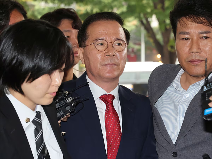 Seoul court acquits ex-police chief over Halloween crush