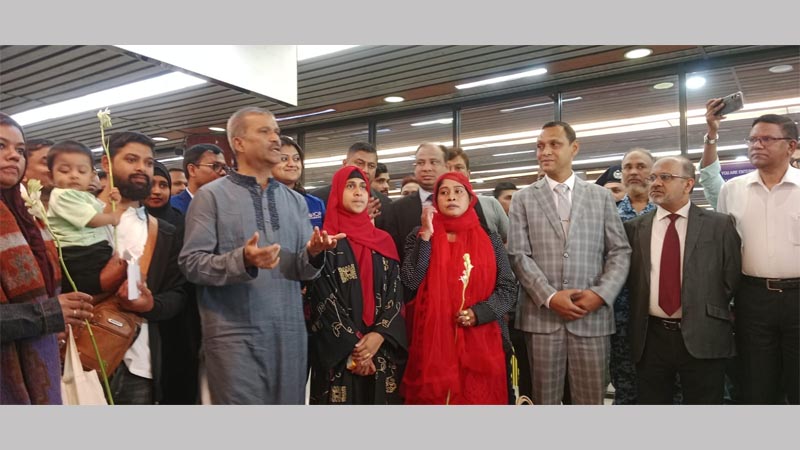 54 Bangladeshis return from Lebanon  