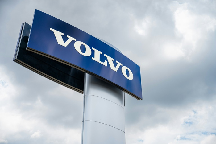 Volvo Cars cuts sales forecast on market headwinds