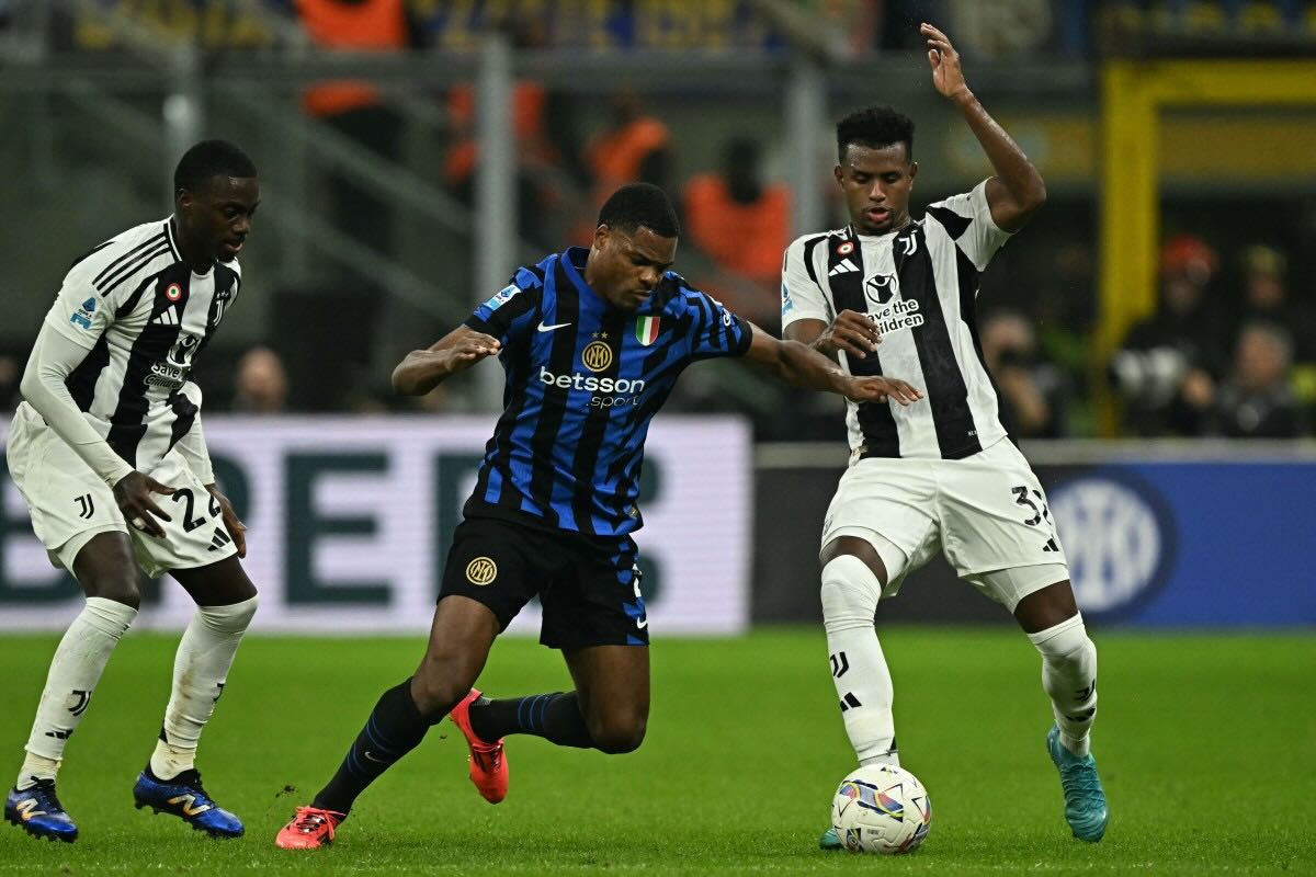 Yildiz saves Juve in eight-goal thriller at Inter as Napoli pull away