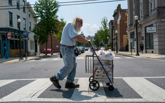 In US swing state Pennsylvania, inflation means 'rent or eating'