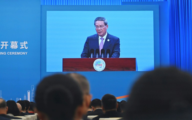 China's premier 'fully confident' of hitting growth targets