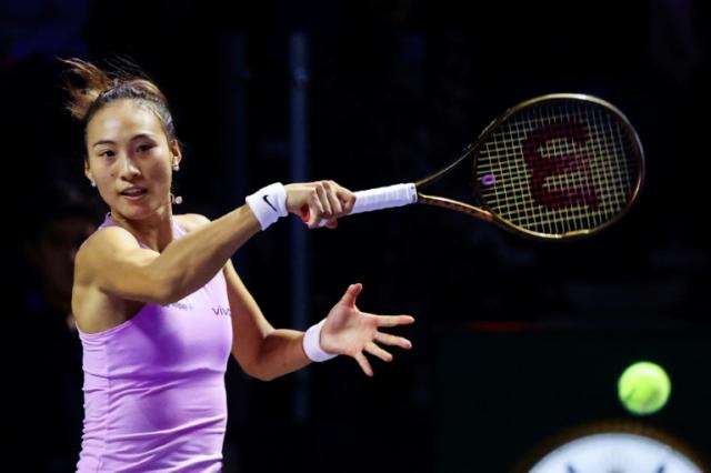 Olympic champion Zheng moves into last four of WTA Finals