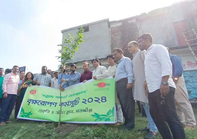 Tree plantation campaign begins in Satkhira