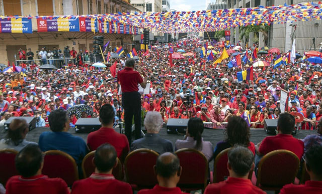 Mauritius votes in close-fought election race