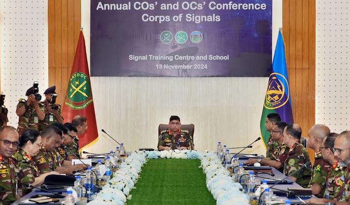 Army Chief joins Annual COs’ and OCs’ Conference Corps of Signals in Jashore 