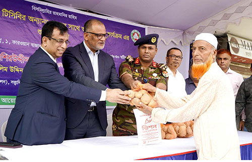 TCB starts selling potatoes at Tk 40 per kg