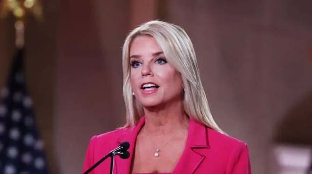 Trump taps loyalist Pam Bondi for attorney general after Gaetz withdraws