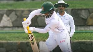 Bangladesh struggle despite Mominul, Jaker fifty