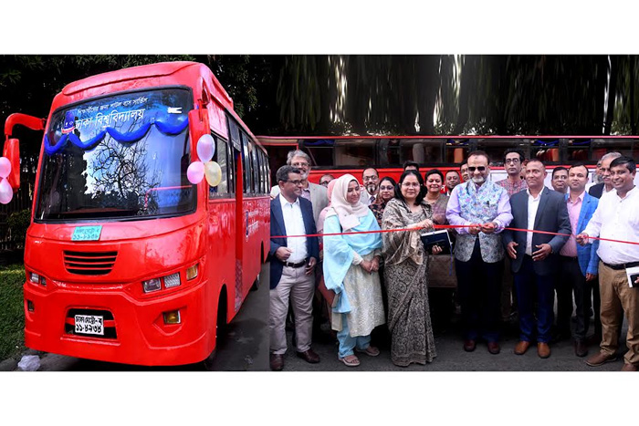 DU lunches shuttle bus service for students