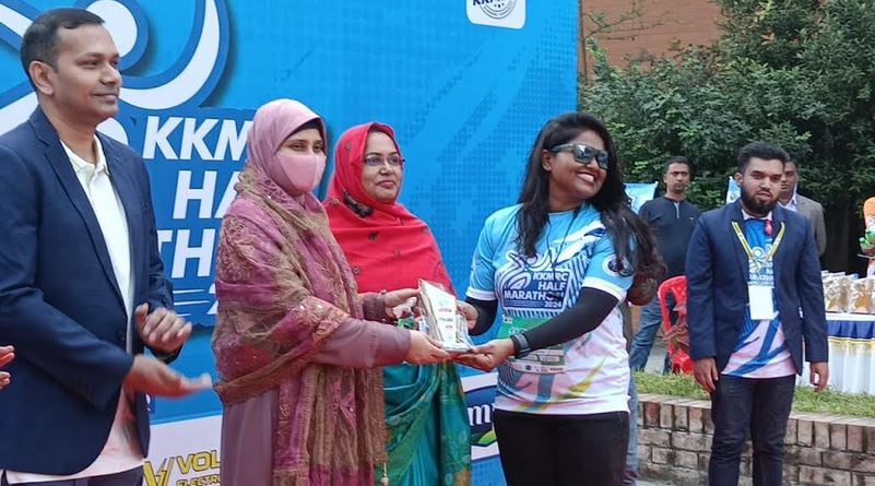 Marathon run competition held in Madaripur