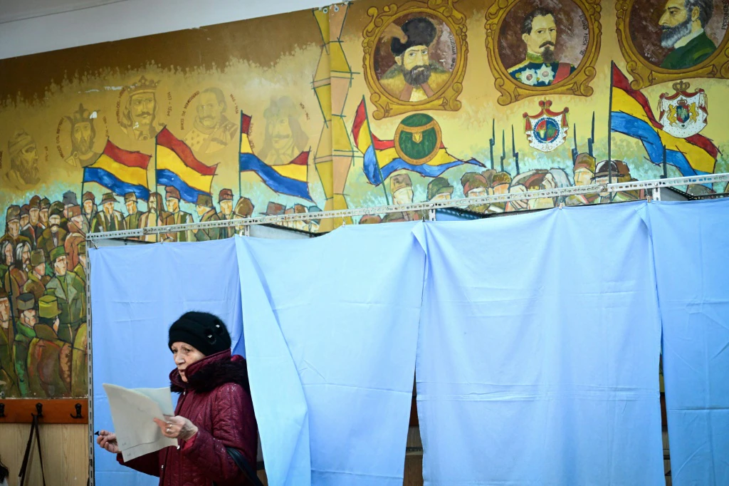 Social Democrats set to win Romania vote, but far right makes big gains