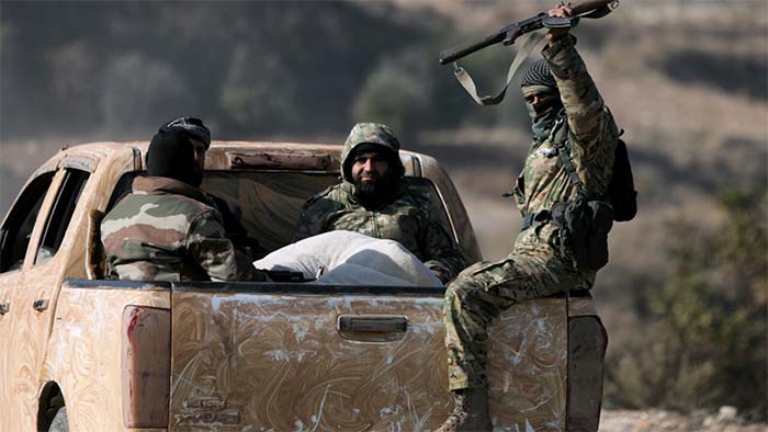 Syrian army launches counteroffensive against rebels