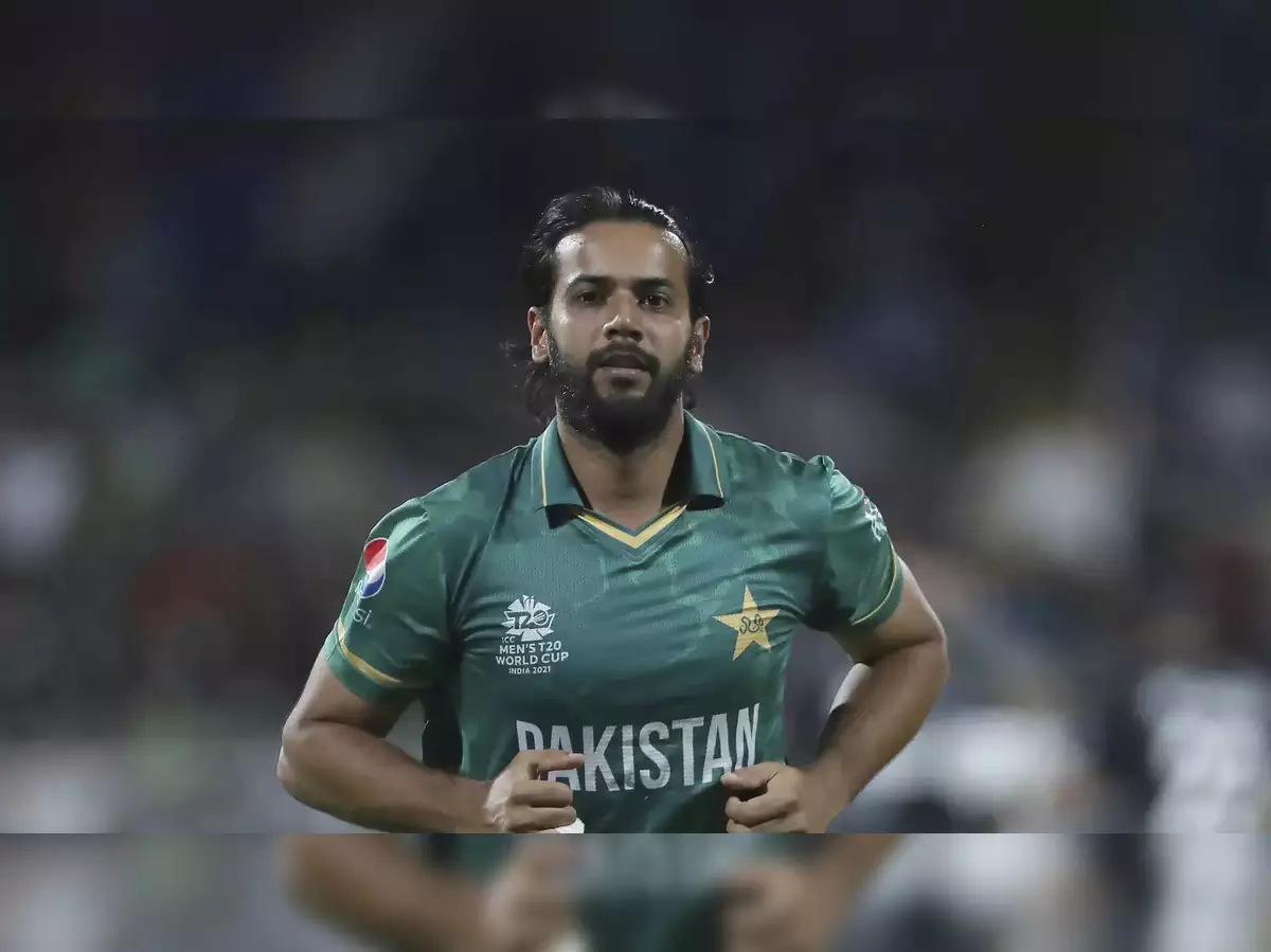 Pakistan allrounder Imad Wasim retires from international cricket