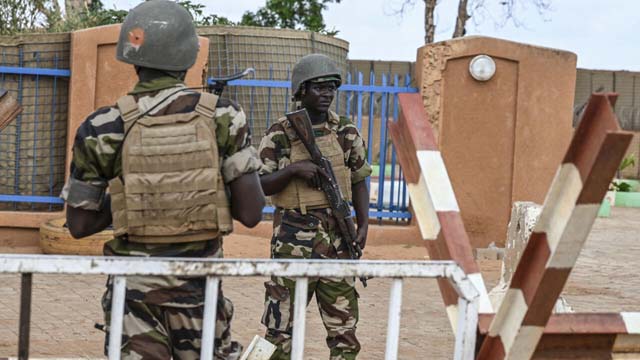 Niger ministry says 39 killed in attacks near Burkina Faso