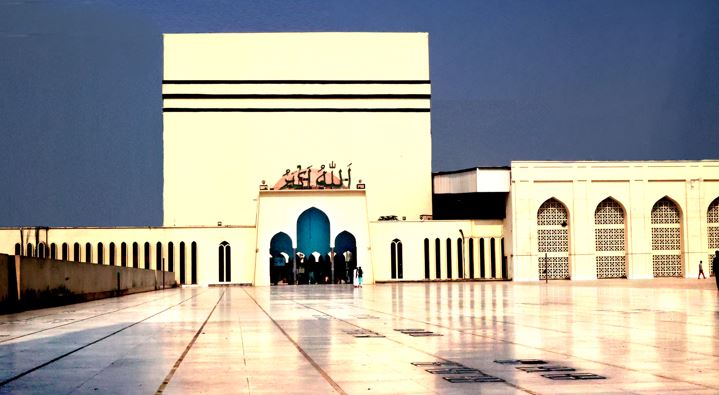 IF holds prayers at Baitul Mukarram National Mosque on Victory Day