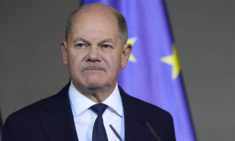 German opposition leader says Scholz's vice chancellor 'face of economic crisis'