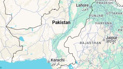 Pakistan militant raid kills 16 soldiers: intelligence officials