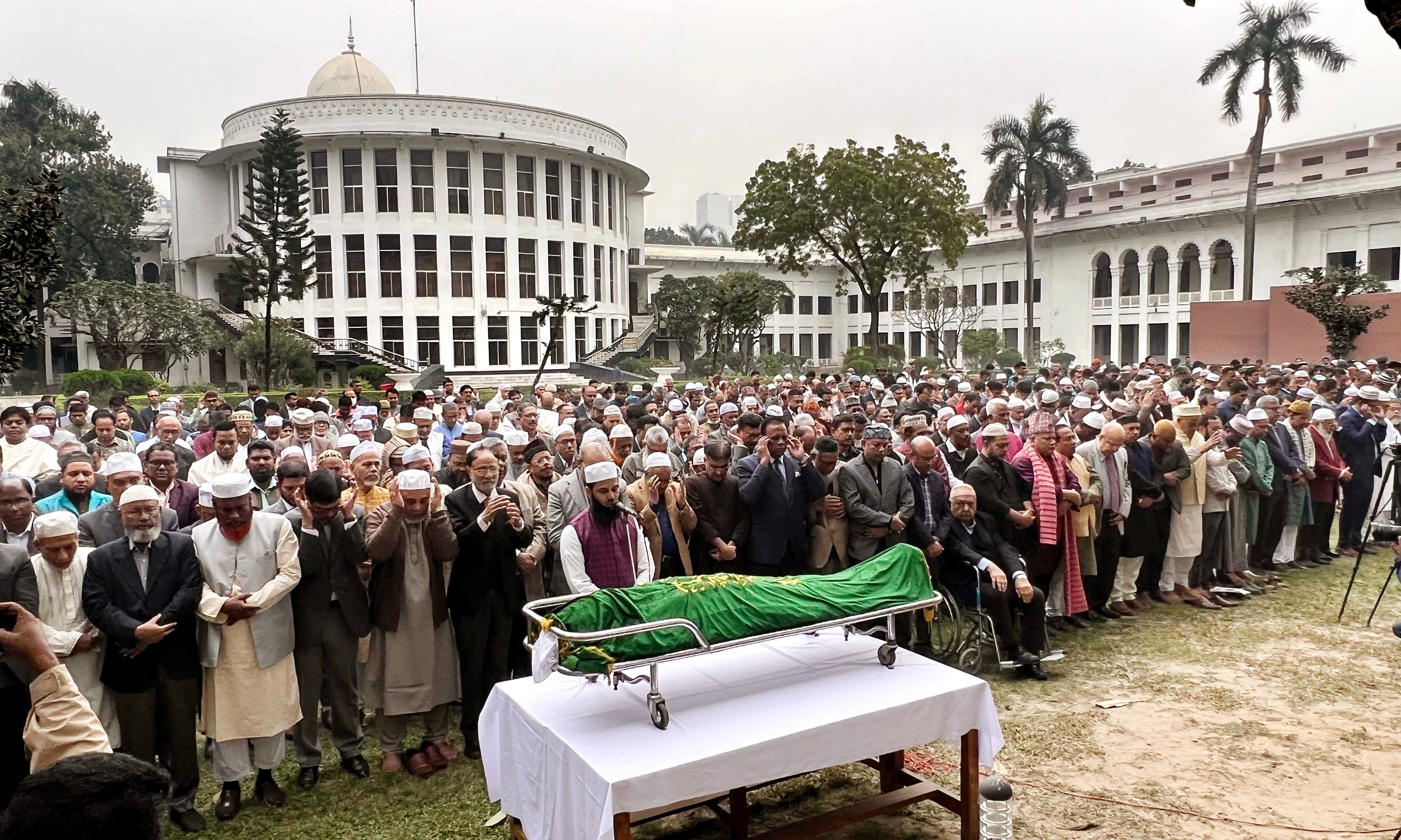 Adviser Hassan Ariff’s second Janaza held at SC premises 