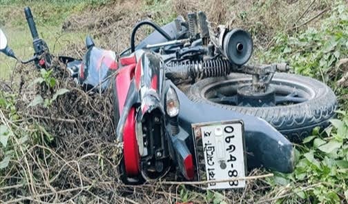 Two motorbike riders killed in Gazipur road accident 