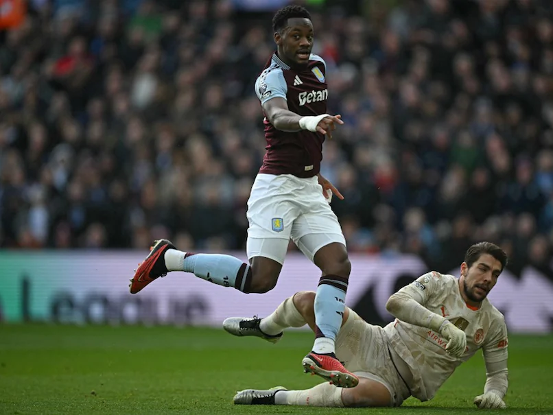 Crisis-hit Manchester City slump to 2-1 defeat at Aston Villa