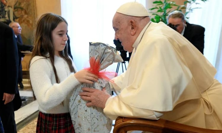 Pope slams 'cruelty' of strike killing Gaza children