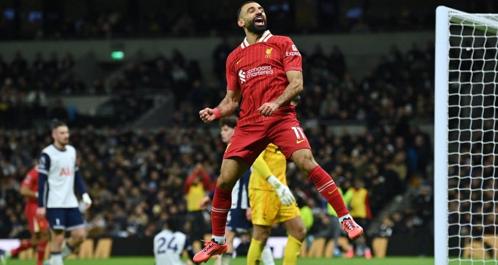 Liverpool hit Spurs for six, Man Utd embarrassed by Bournemouth 